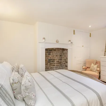 Daire The Garden Square - Unique Luxury In Historic Garden Square - Ideal For 2 People York